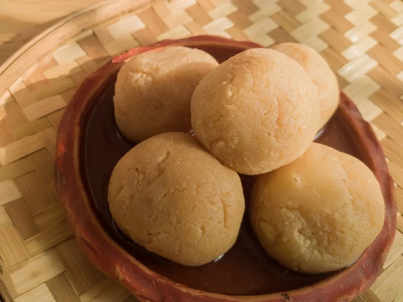 Nolen Gur Rasgulla