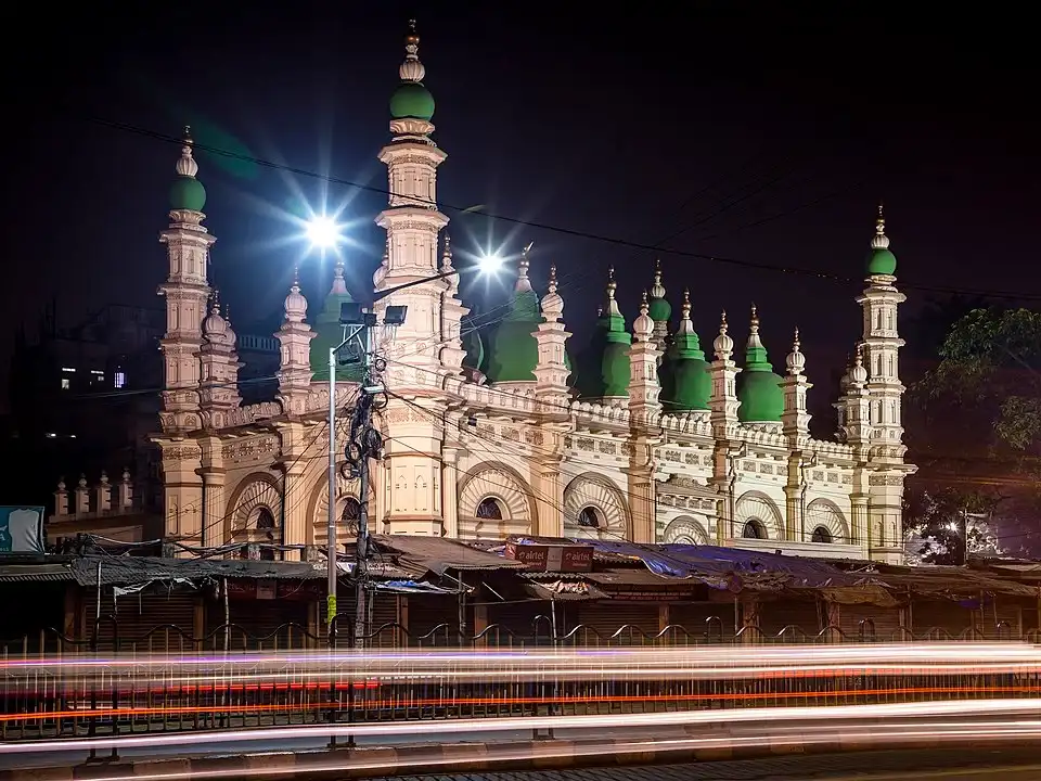 Tipu_Sultan_Mosque_Dharmatala_at_Night