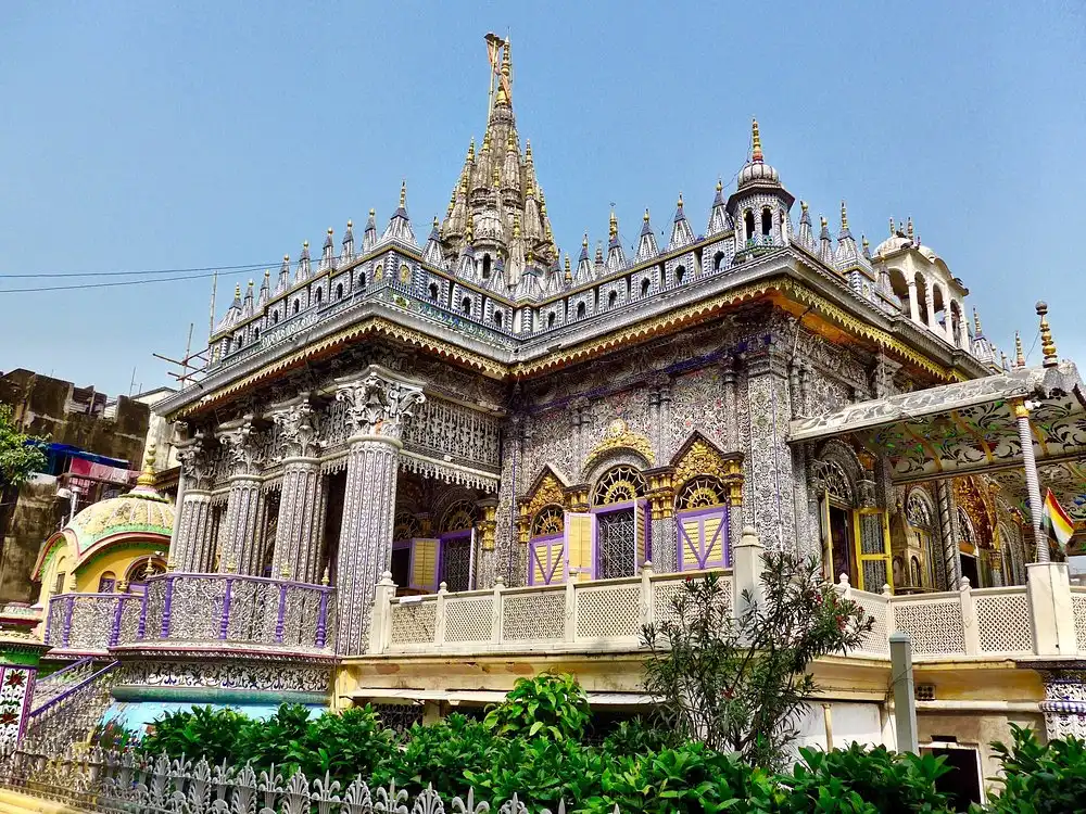Parashnath Jain Temple Kolkata